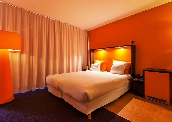 Western Midamerica Hotel 4*