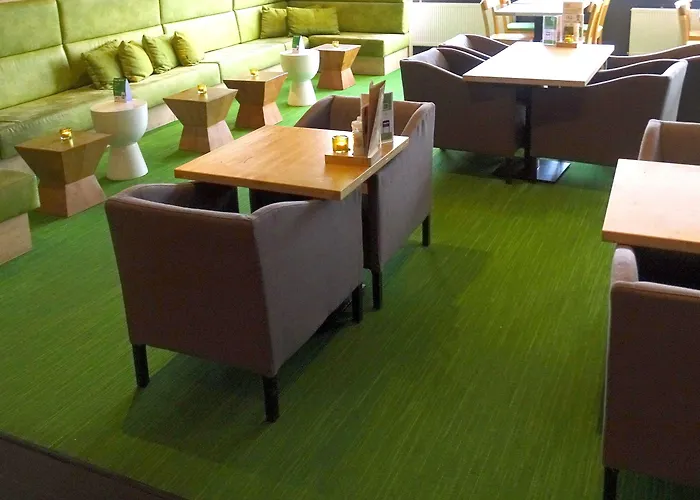 Western Midamerica Hotel 4*