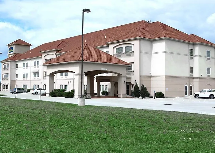 Western Midamerica 4* Mascoutah